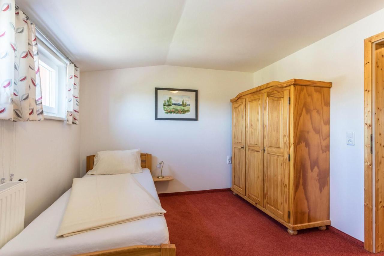 Fewo Im Gaestehaus Maximilian Eggelsberg エクステリア 写真